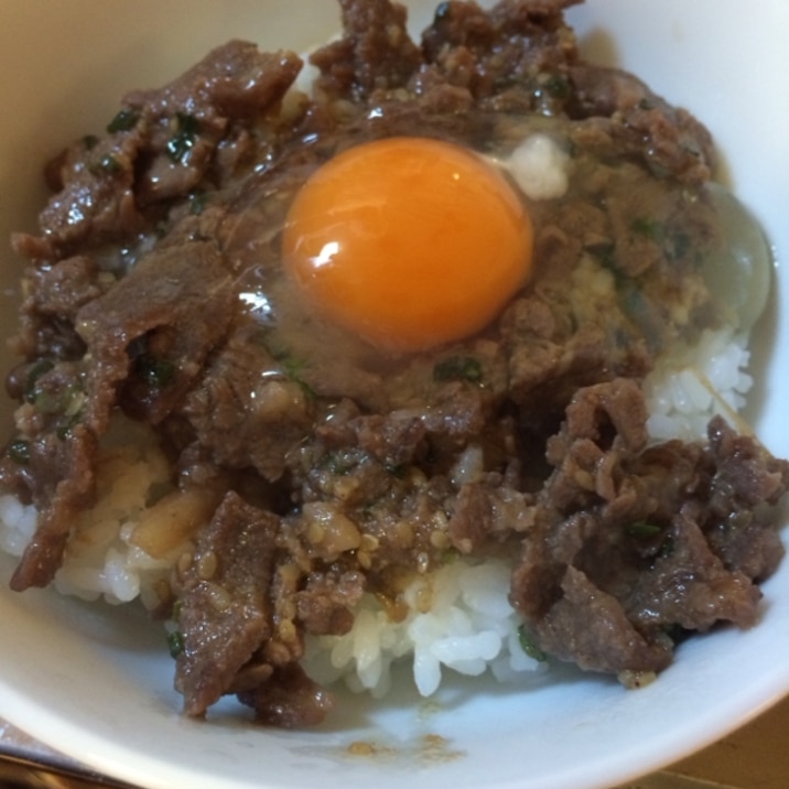 卵が絡む韓国風プルコギ丼【コストコ プルコギ】